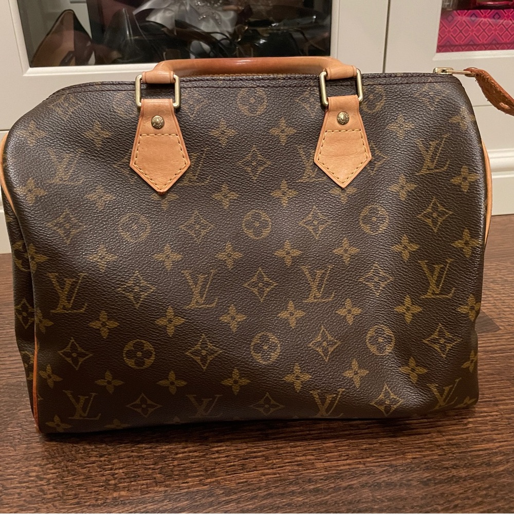 Louis Vuitton Speedy 35 with lock, keys, and custom bag insert
